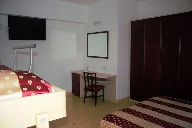 Elite Oda, Balkon, Bahçe Manzaralı