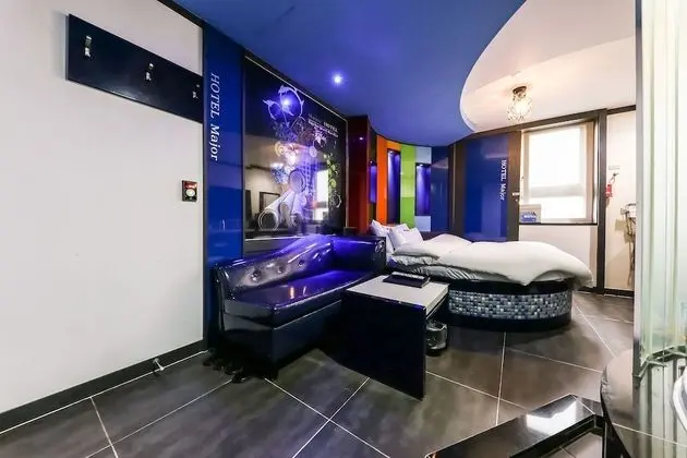 Classic Tek Kişilik Oda, Sigara İçilebilir