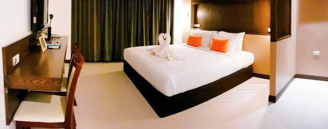 Deluxe Tek Büyük Yataklı Oda