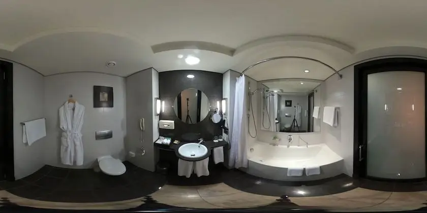 Deluxe Tek Büyük veya İki Ayrı Yataklı Oda