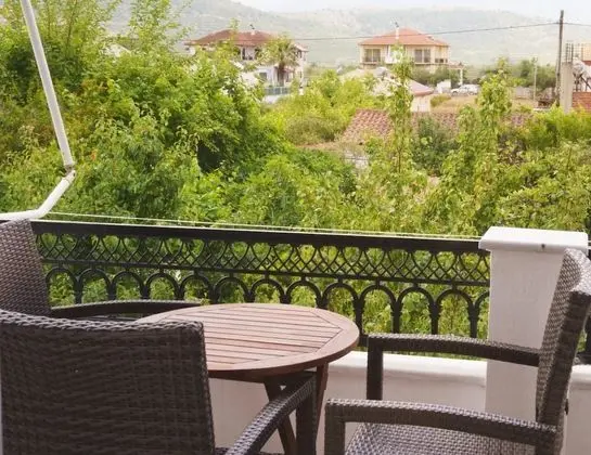 Standard Oda, Birden Çok Yatak, Balkon