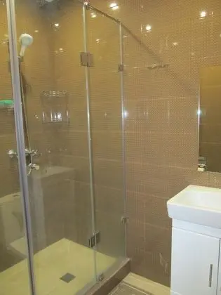 İki Ayrı Yataklı Oda, Sadece kadınlar için, Ortak Banyo