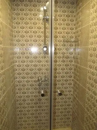Standard Tek Büyük Yataklı Oda, Ortak Banyo