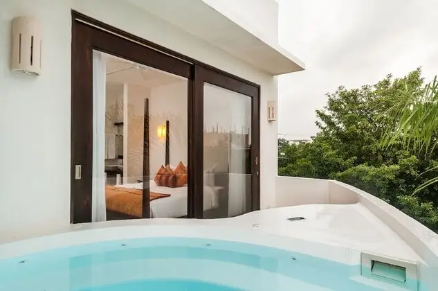 Çatı Katı Süiti (Penthouse), Kişiye Özel Havuzlu