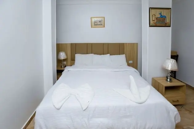 Deluxe Single Room Pyramids View