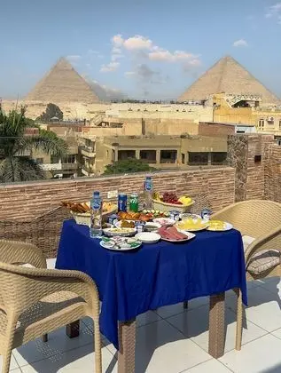 Deluxe Single Room Pyramids View