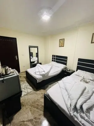 Twin Room Pyramids View