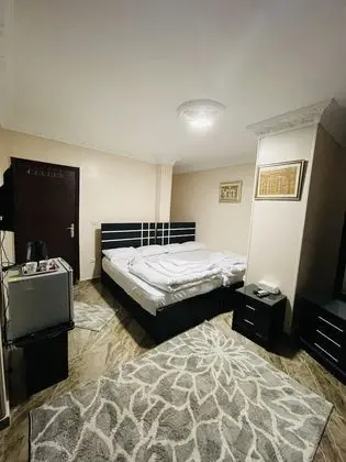 Twin Room Pyramids View