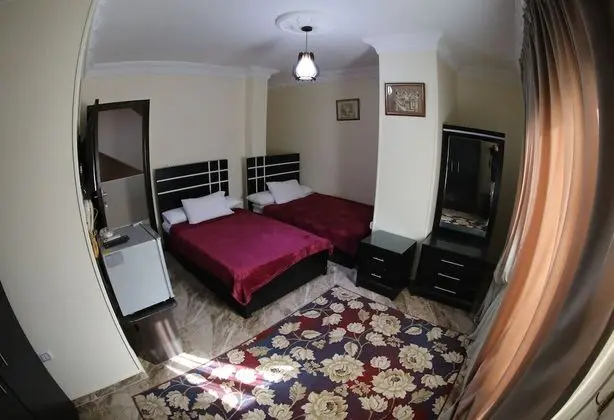 Twin Room Pyramids View