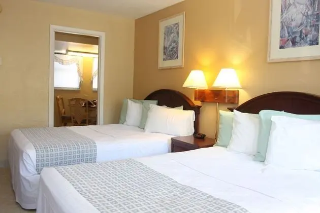 Two Double Beds, Ocean Front with Kitchenette