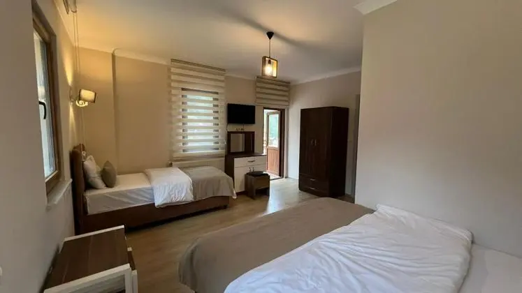 Deluxe Triple Room with Balcony, Bahçe Manzaralı, Balkonlu