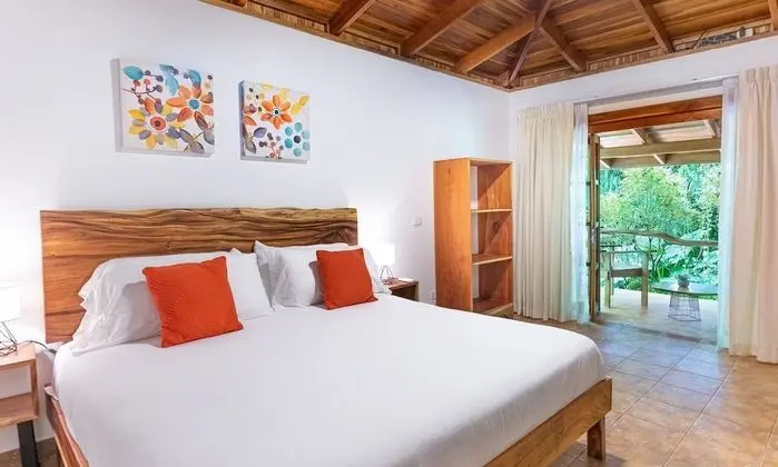 Comfort Oda, 1 En Büyük (King) Boy Yatak, Bahçe Manzaralı