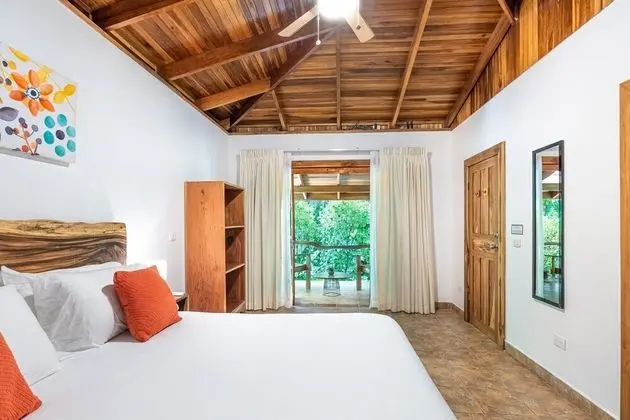 Comfort Oda, 1 En Büyük (King) Boy Yatak, Bahçe Manzaralı