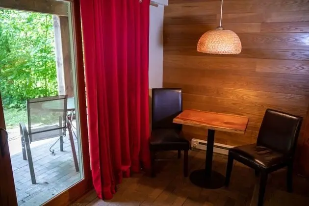Romantic Kır Evi, 1 En Büyük (King) Boy Yatak, Sigara İçilmez (Indigo Cottage)