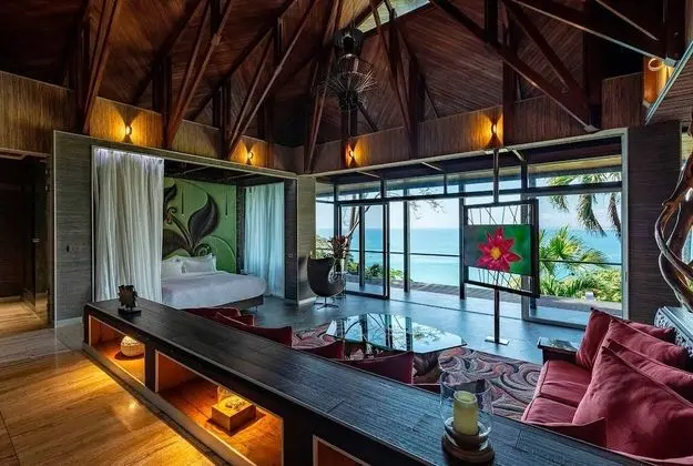 Honeymoon Grand Pool Villa