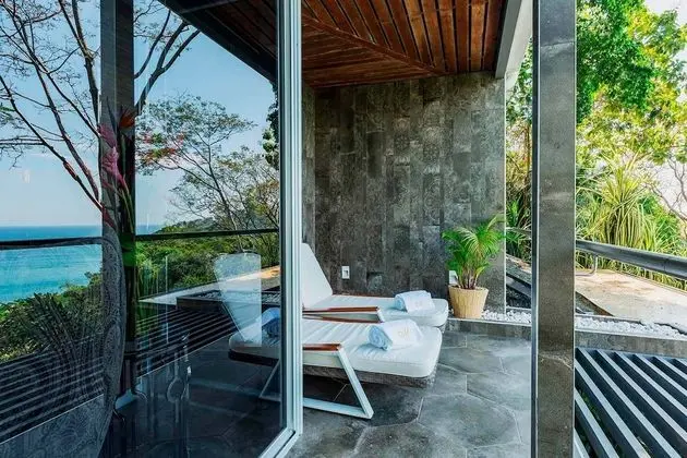 Honeymoon Grand Pool Villa