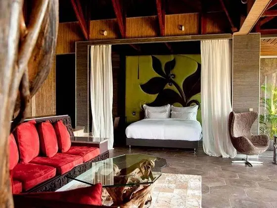 Honeymoon Grand Pool Villa