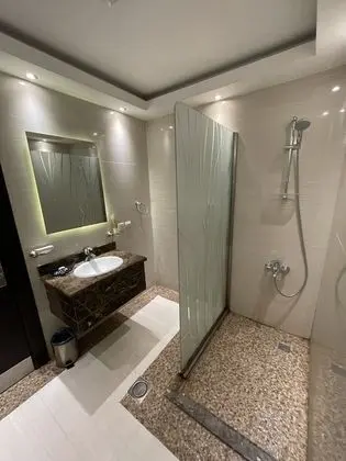 One Bedroom Apartment