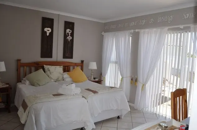 Comfort Tek Büyük Yataklı Oda ( Sunset/Beach/Lavender)
