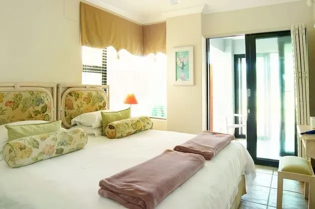 Dolphin Suite