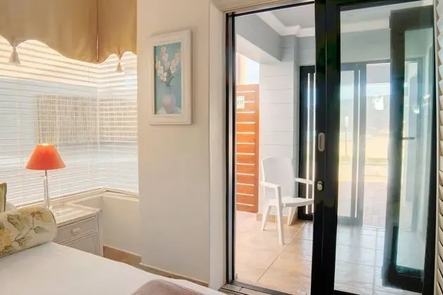 Dolphin Suite