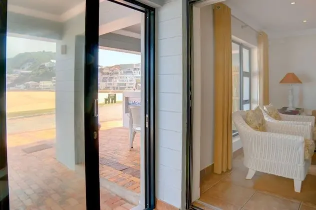 Dolphin Suite