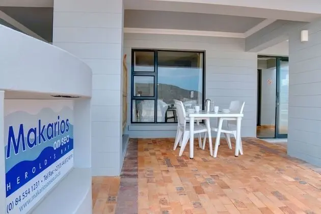 Dolphin Suite