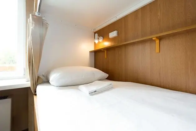 Comfort Ortak Ranzalı Oda, Sadece erkekler için, Ortak Banyo (1 bed in 6 person dorm)