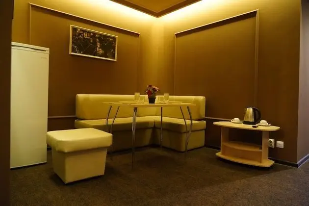 Luxury Tek Büyük Yataklı Oda