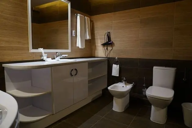 Luxury Tek Büyük Yataklı Oda