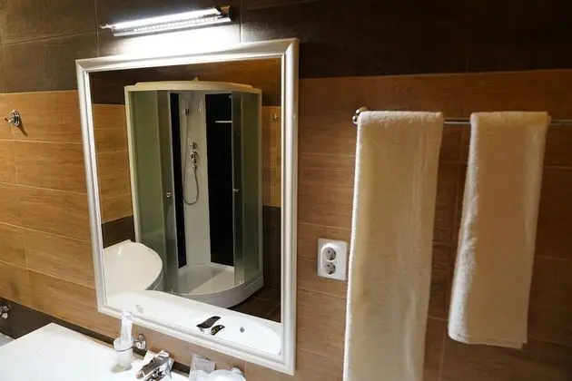 Luxury Tek Büyük Yataklı Oda
