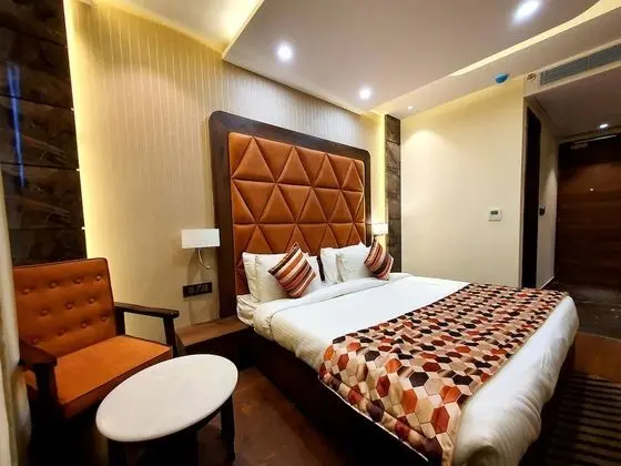 Deluxe Oda, 1 En Büyük (King) Boy Yatak, Şehir Manzaralı