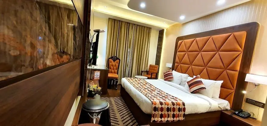 Superior Oda, 1 En Büyük (King) Boy Yatak, Şehir Manzaralı