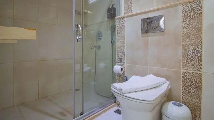 Aile Odası, Kısmi Deniz Manzaralı, Balkonlu