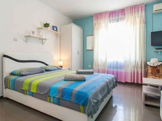 Stüdyo, Teras (for 3 People)