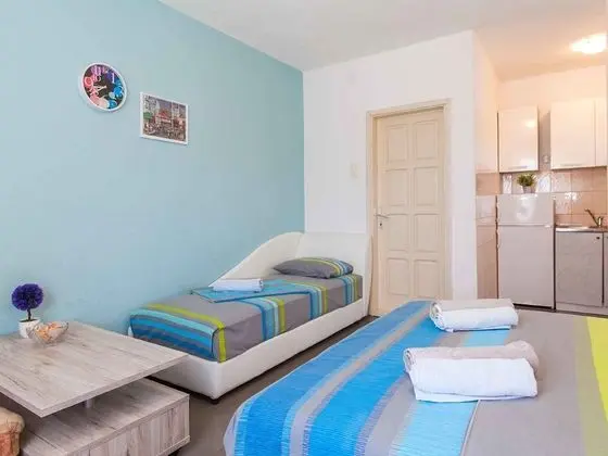 Stüdyo, Teras (for 3 People)