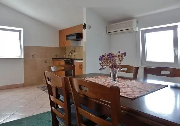 Apart Daire (Makic - with parking - A6 (6+1))