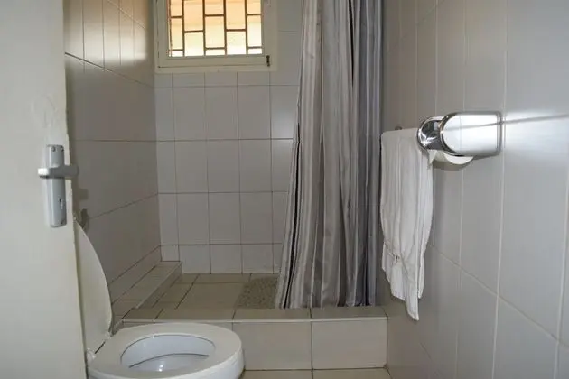 Standard Tek Büyük Yataklı Oda, Ortak Banyo