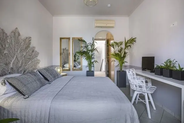 Deluxe Tek Büyük Yataklı Oda, Deniz Manzaralı