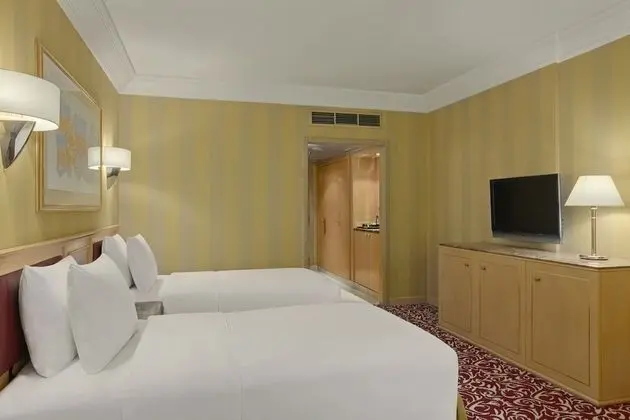 Guest Room with Two Singles Beds