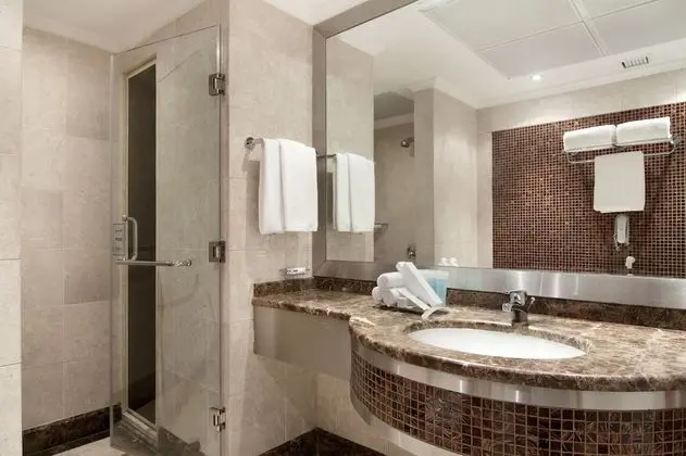 One Bedroom Suite Haram View With Two Twin Beds