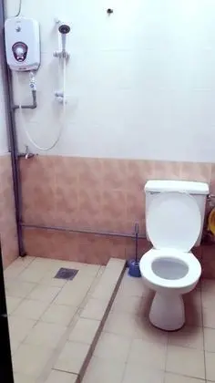 Tek Büyük Yataklı Oda, Ortak Banyo