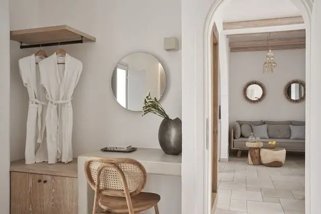 Deluxe Suite, One Bedroom, Hot Tub, Sea View