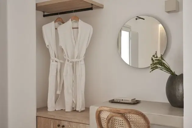 Deluxe Suite, One Bedroom, Hot Tub, Sea View