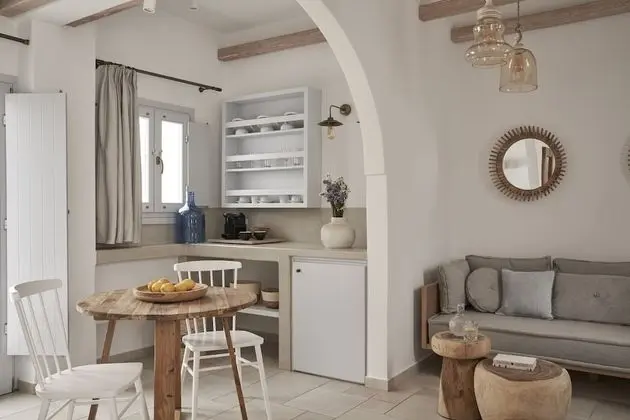 Deluxe Suite, One Bedroom, Hot Tub, Sea View