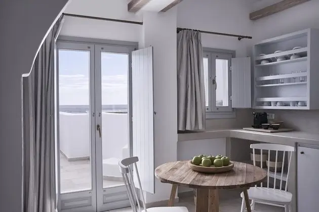 Deluxe Suite, One Bedroom, Hot Tub, Sea View