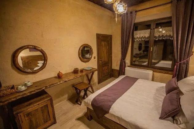 Taş Oda, Veranda Manzaralı, Şömineli