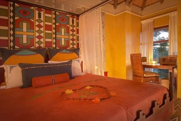 Ndebele King Suite