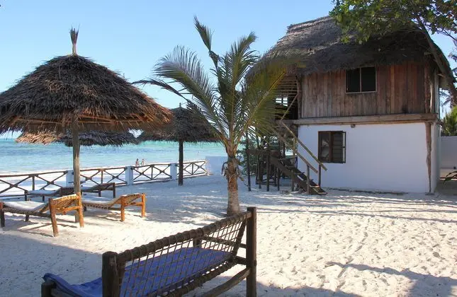 Bungalov Beach Front