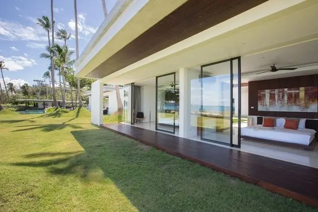Five Bedrooms Villa